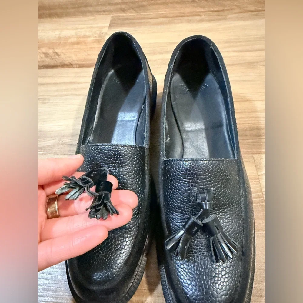 Rare Dr. Martens Favilla Pebbled Leather Tassel Loafers - Black Size 8
